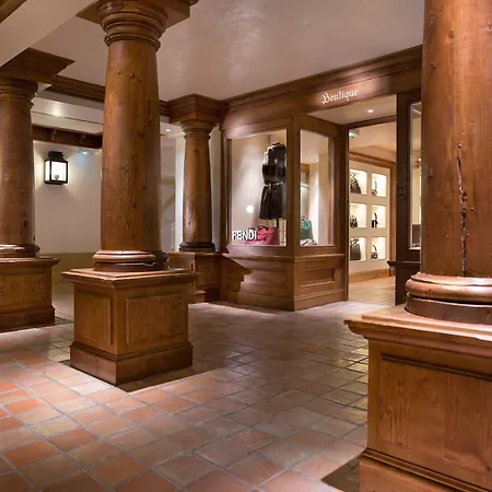 ホテル Airelles Courchevel, Les Airelles 5*